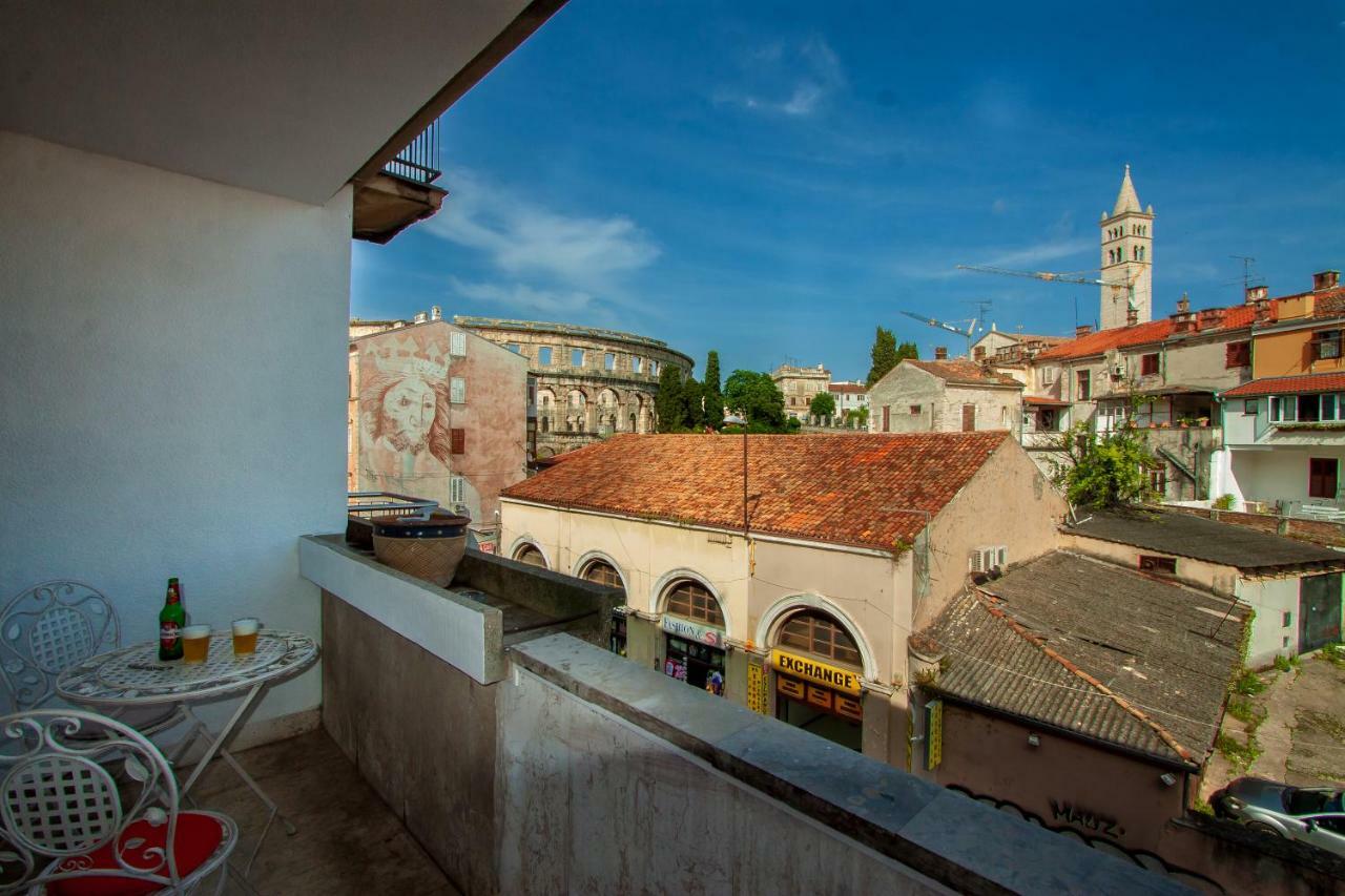 Apartman Colosseum Apartment Pula Exterior photo